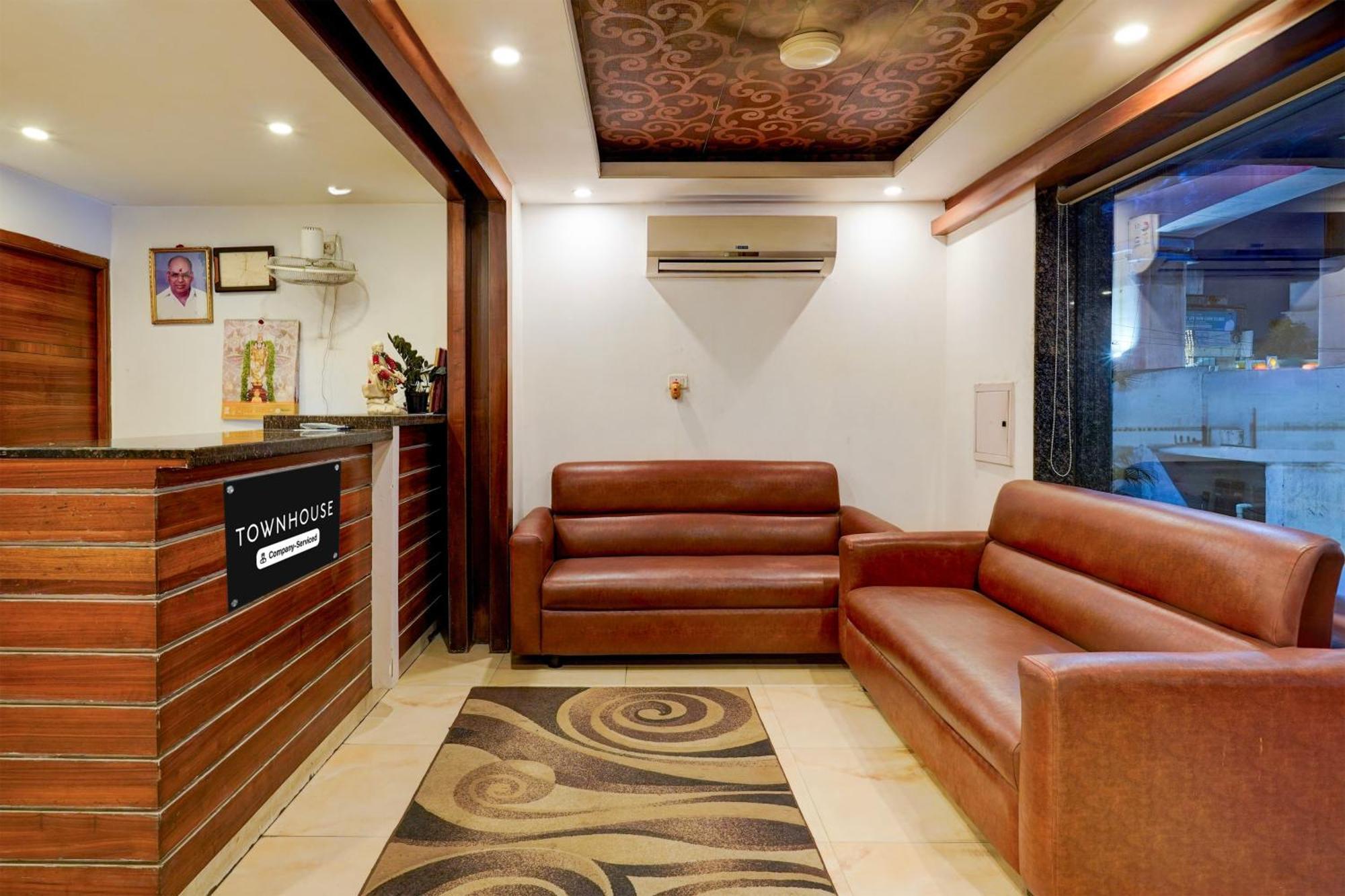 Super Townhouse Arcot Road Near Kauvery Hospital Ченай Екстериор снимка