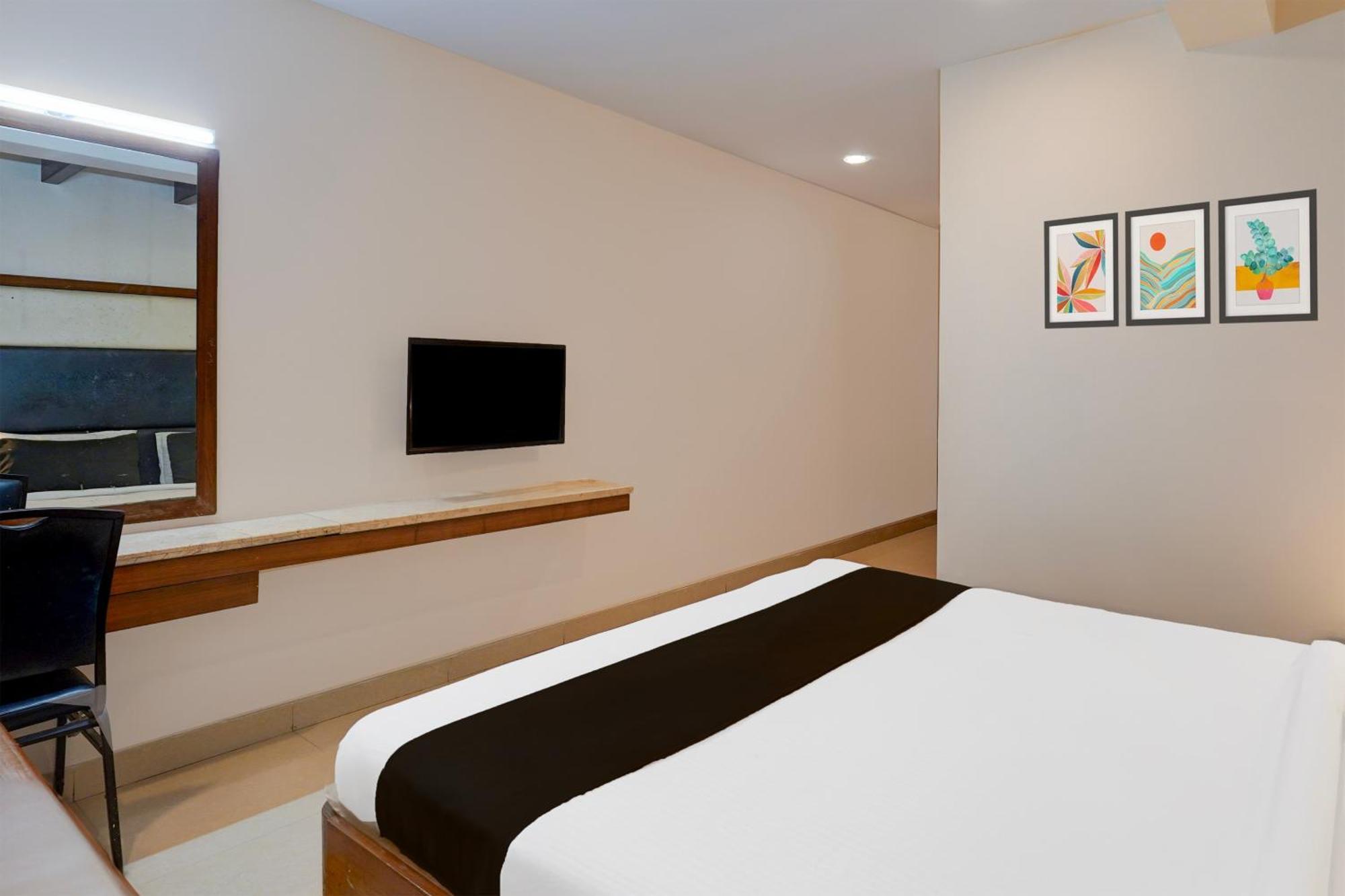 Super Townhouse Arcot Road Near Kauvery Hospital Ченай Екстериор снимка